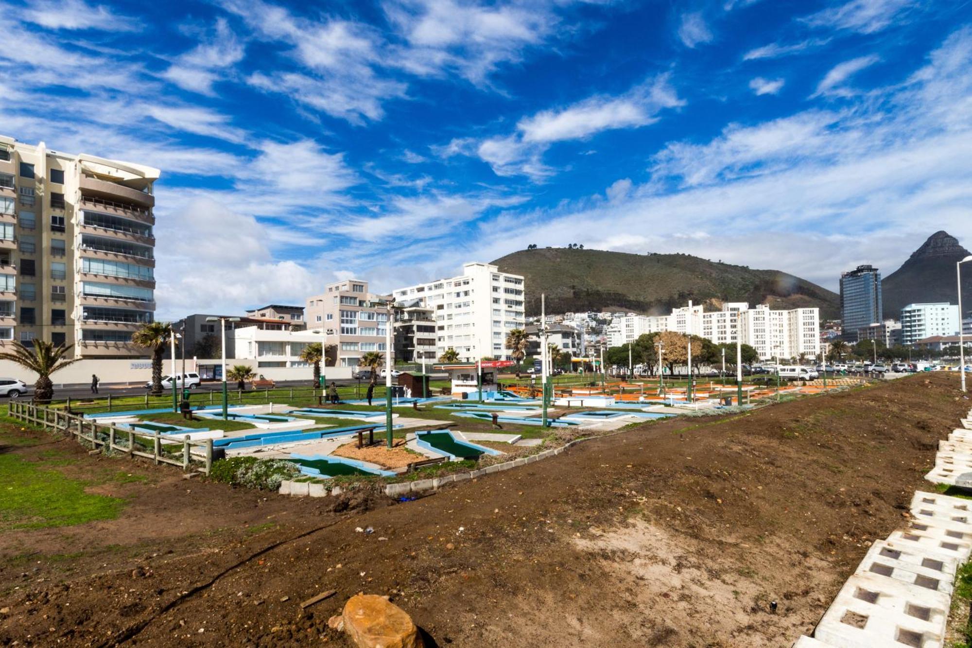 Flamingo 805 - Floor Sea Point Near With Daily Housekeeping * Cape Town